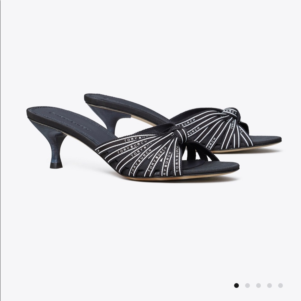 Tory Burch ribbon sandals Navy size 8
